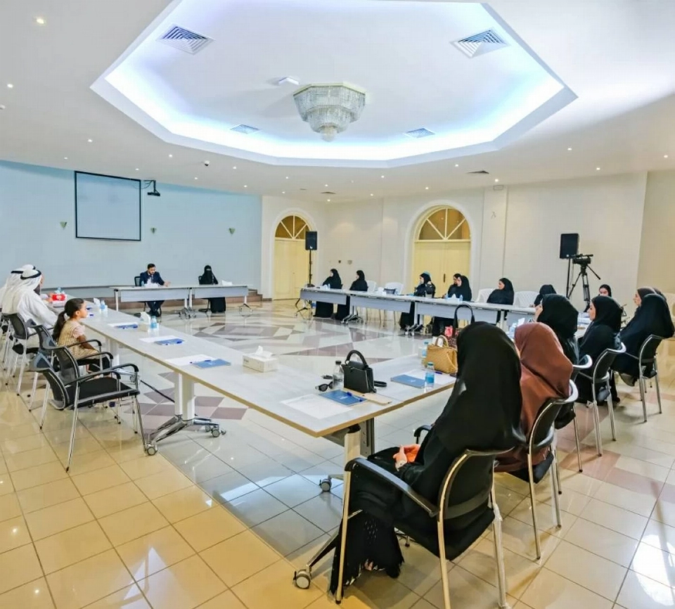 المنتدى الإسلامي ينظم منتدى الحوار الثالث في الثقافة الإسلامية حول مساهمة المرأة الإماراتية في الثقافة والتعليم الإسلامي