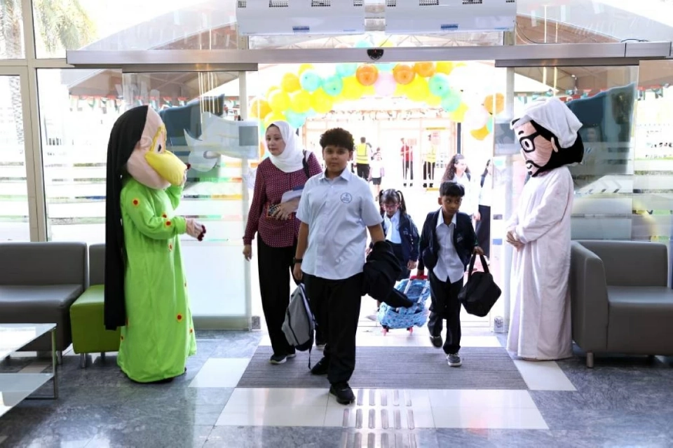 «أهلاً بقادة المستقبل».. مدارس الإمارات تفتح أبوابها لـ1.3 مليون طالب
