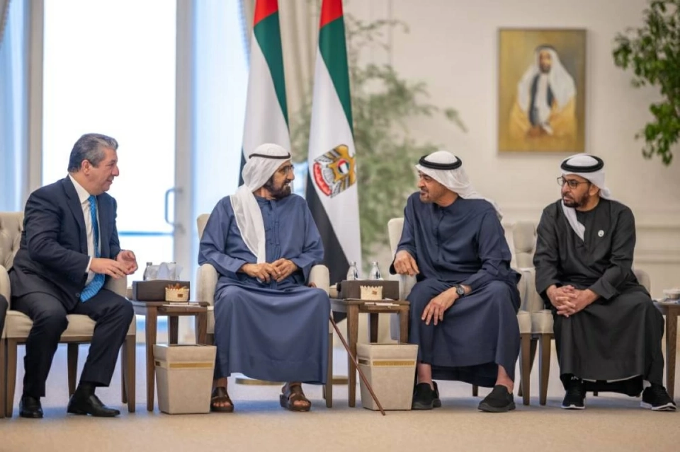 محمد بن زايد بحضور محمد بن راشد يبحث التعاون مع رئيس حكومة كردستان العراق