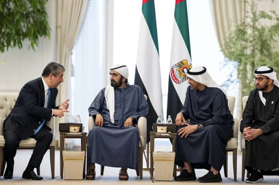محمد بن زايد بحضور محمد بن راشد يبحث التعاون مع رئيس حكومة كردستان العراق