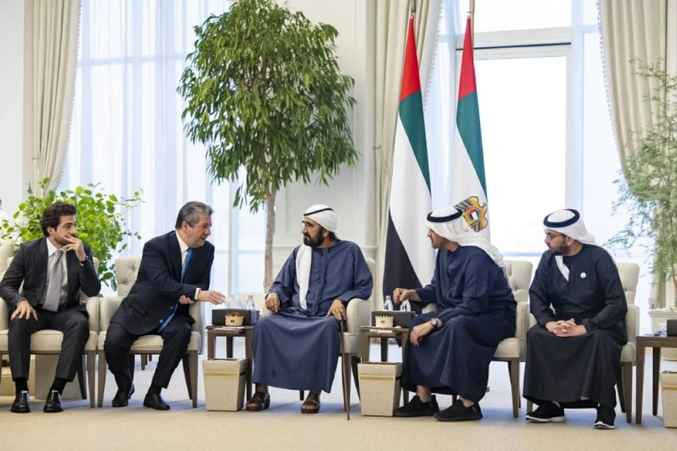 محمد بن زايد بحضور محمد بن راشد يبحث التعاون مع رئيس حكومة كردستان العراق