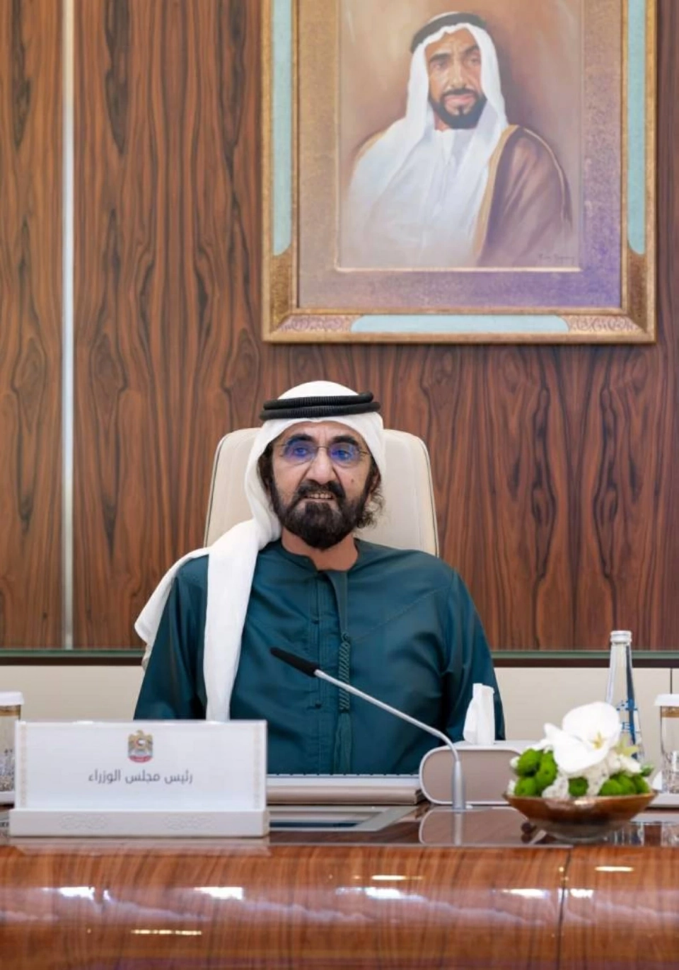 محمد بن راشد: إطلاق وبدء استخدام «نظام مستشار الذكاء الاصطناعي لمجلس الوزراء»