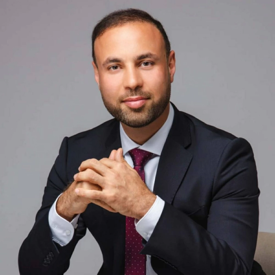 فرهاد عزيزي
