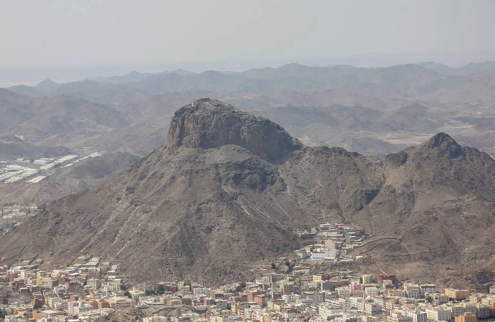 المساحة الجيولوجية توثّق هوية جبال مكة وتربطها بالسيرة النبوية 2 جبل حراء