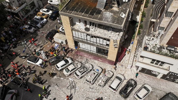 Airstrikes on Iran kill more than 25 as new ceasefire proposal is shared