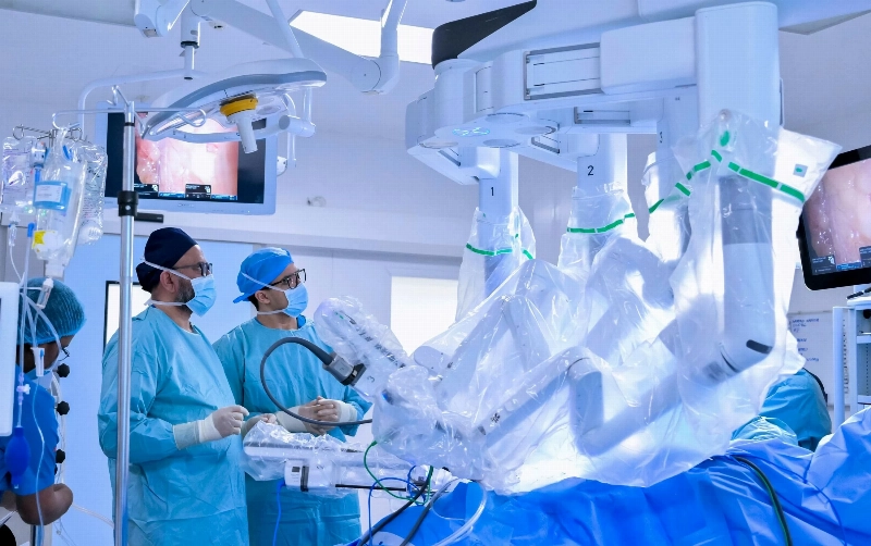 Burjeel Medical City performs UAE’s first uniportal robot...