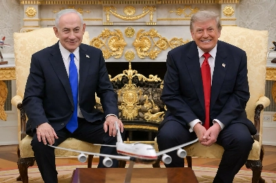 Trump cites 'good' talks on Iran, reiterates threat to hit key targets