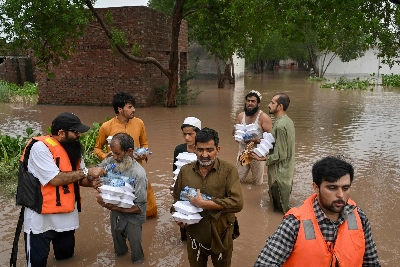 Monsoon rain triggers house collapse in Pakistan's Lahore city, killing 9 family members