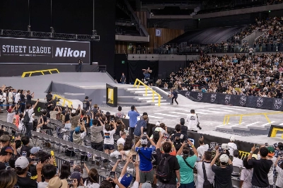Fans at Tokyo's Ariake Arena watch Yuto Horigome compete in Street League Skateboarding's debut Japan event on Saturday. Fans at Tokyo's Ariake Arena watch Yuto Horigome compete in Street League Skateboarding's debut Japan event on Saturday.