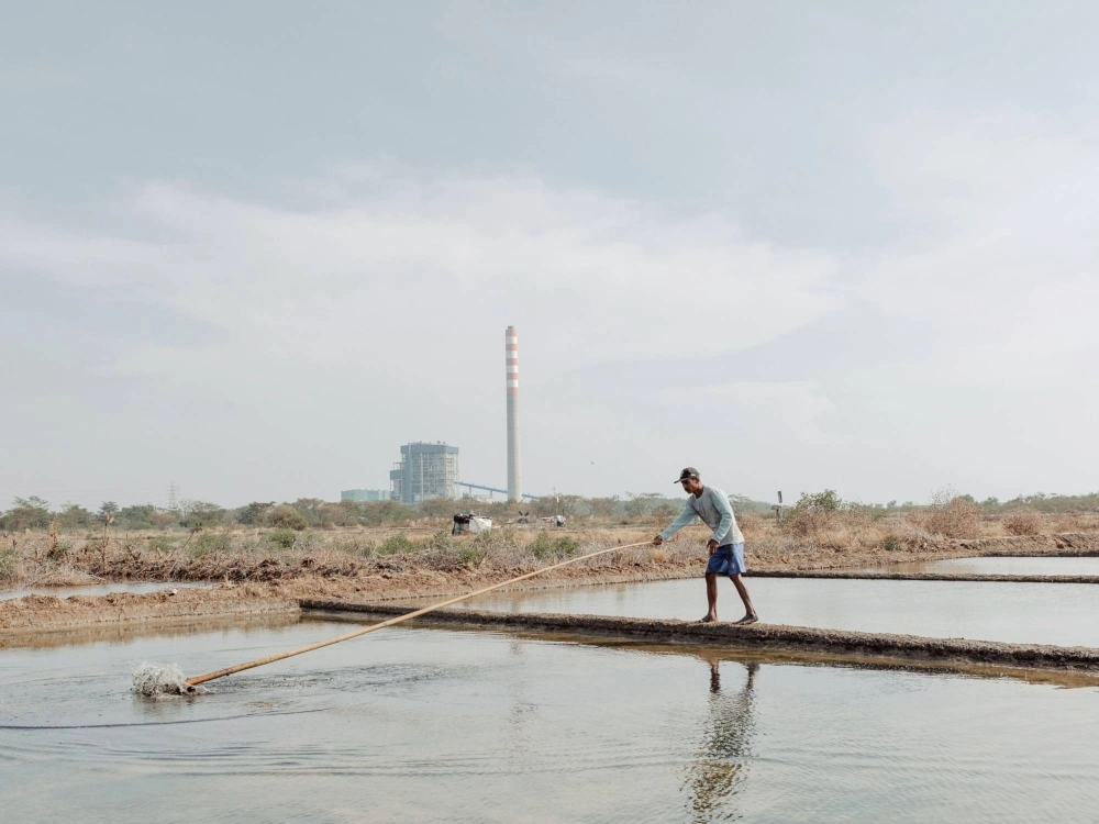 Cirebon-1, an 11-year-old coal power station in West Java, Indonesia, is set to close early, sparing the planet millions of tons of carbon dioxide. Cirebon-1, an 11-year-old coal power station in West Java, Indonesia, is set to close early, sparing the planet millions of tons of carbon dioxide.