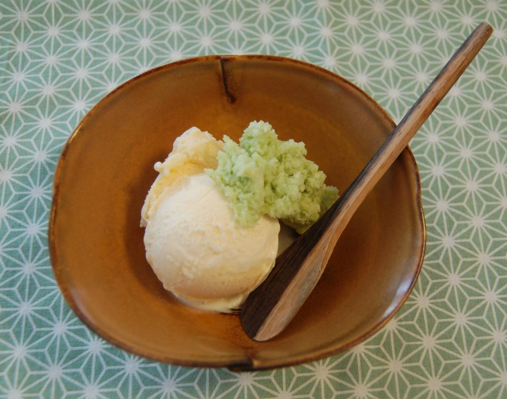 Edamame are perhaps best known as a beer snack, but they can turn into a versatile topping for desserts and tofu alike. Edamame are perhaps best known as a beer snack, but they can turn into a versatile topping for desserts and tofu alike.