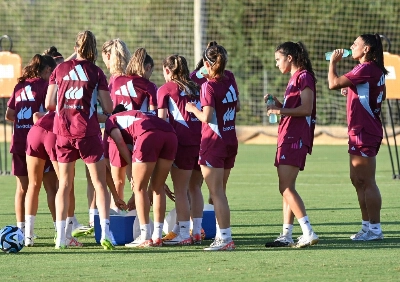 Spain's players during during a training session in Oliva near Valencia, on Wednesday. Spain's players during during a training session in Oliva near Valencia, on Wednesday.