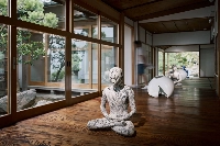 Takahiro Kondo’s meditative figures, made after the 2011 Tohoku earthquake and on display at the Rakusuitei Museum of Art, were cast from his own body to commemorate both the living and the dead. | NIK VAN DER GIESEN