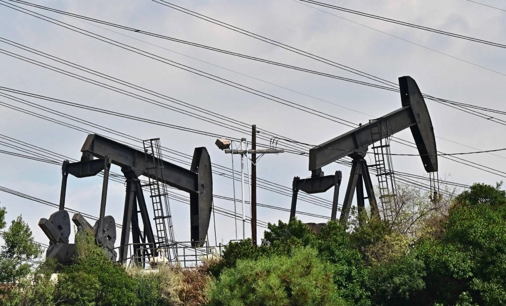 Peak of fossil fuel consumption may be approaching, but the post-peak period may not lead to a rapid decline, which could impact global efforts to combat climate change. Peak of fossil fuel consumption may be approaching, but the post-peak period may not lead to a rapid decline, which could impact global efforts to combat climate change.