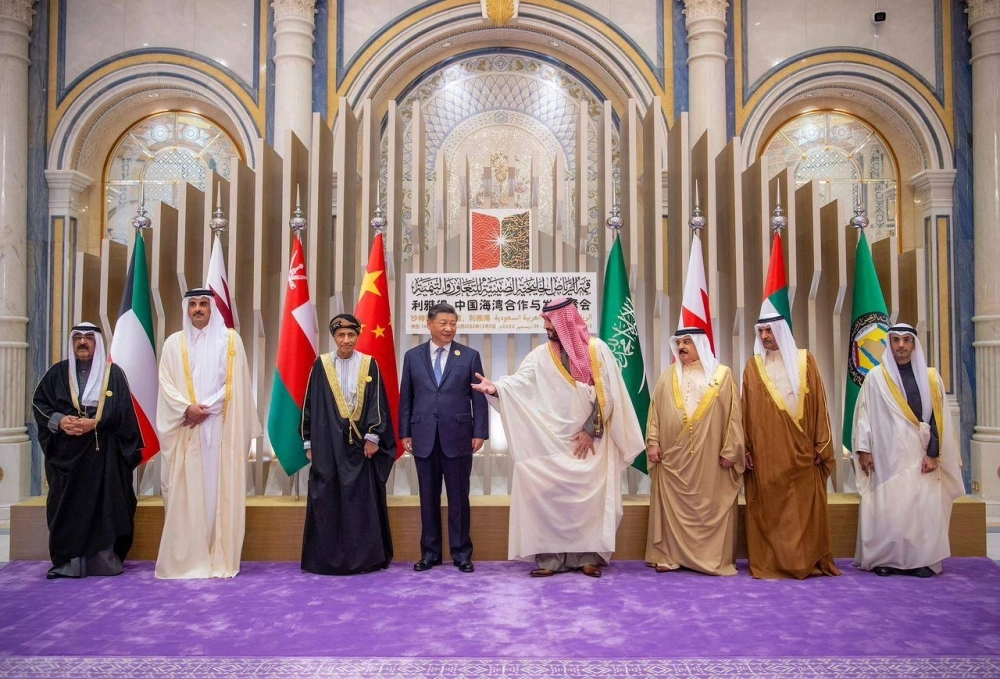 Chinese President Xi Jinping and Arab leaders pose for a group photo during the China-Arab summit in Riyadh on Dec. 9.  Chinese President Xi Jinping and Arab leaders pose for a group photo during the China-Arab summit in Riyadh on Dec. 9.