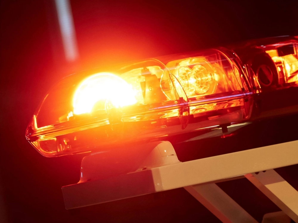 Police are looking for a suspect in his 40s to 50s following an assault and robbery in Hachioji, western Tokyo, on Wednesday. Police are looking for a suspect in his 40s to 50s following an assault and robbery in Hachioji, western Tokyo, on Wednesday.