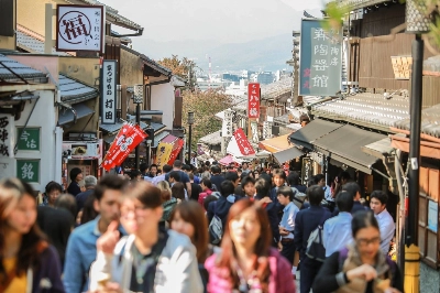 The majority of tourists in Japan tend to stay in Tokyo, Osaka or Kyoto, resulting in overcrowding in popular tourist spots and a strain on transportation systems. The majority of tourists in Japan tend to stay in Tokyo, Osaka or Kyoto, resulting in overcrowding in popular tourist spots and a strain on transportation systems.