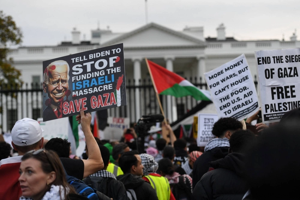 Pro-Palestinian demonstrators rally in front of the White House in Washington on Saturday.   Pro-Palestinian demonstrators rally in front of the White House in Washington on Saturday.