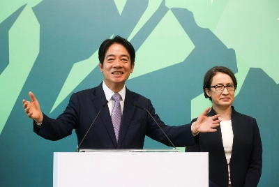 Lai Ching-te (left), Taiwanese presidential candidate from the Democratic Progressive Party, introduces Hsiao Bi-khim (right), former Taiwan representative to the United States, as his running mate in the 2024 election, during a news conference at Lai's campaign headquarters in Taipei on Monday. Lai Ching-te (left), Taiwanese presidential candidate from the Democratic Progressive Party, introduces Hsiao Bi-khim (right), former Taiwan representative to the United States, as his running mate in the 2024 election, during a news conference at Lai's campaign headquarters in Taipei on Monday.