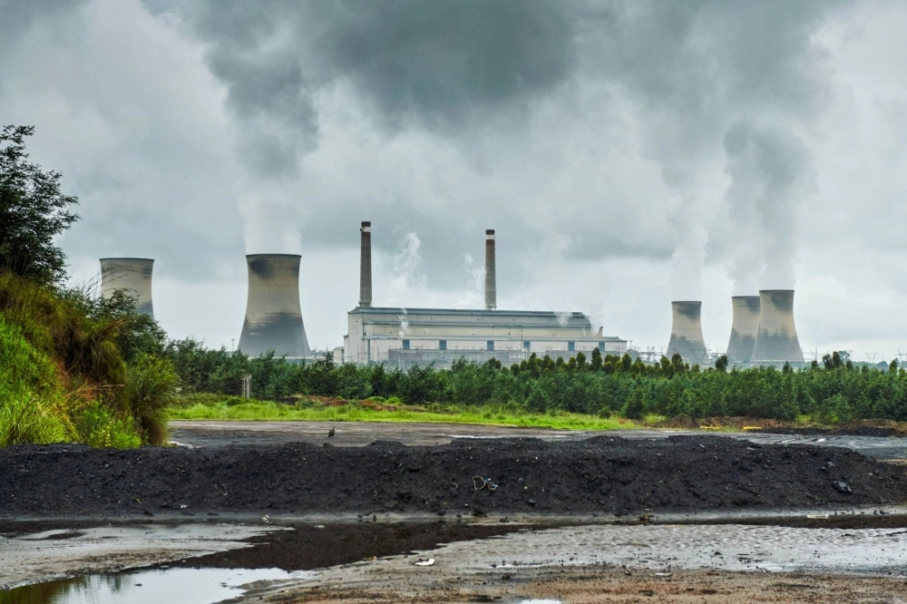 Carbon capture could help mitigate emissions at polluting power plants, but with the technology largely unproven at scale, it also risks extending their lives. Carbon capture could help mitigate emissions at polluting power plants, but with the technology largely unproven at scale, it also risks extending their lives.