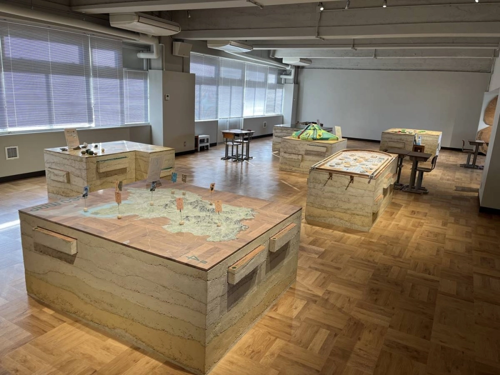 The Tsukuba Geo Museum is a hands-on exhibition facility. The Tsukuba Geo Museum is a hands-on exhibition facility.