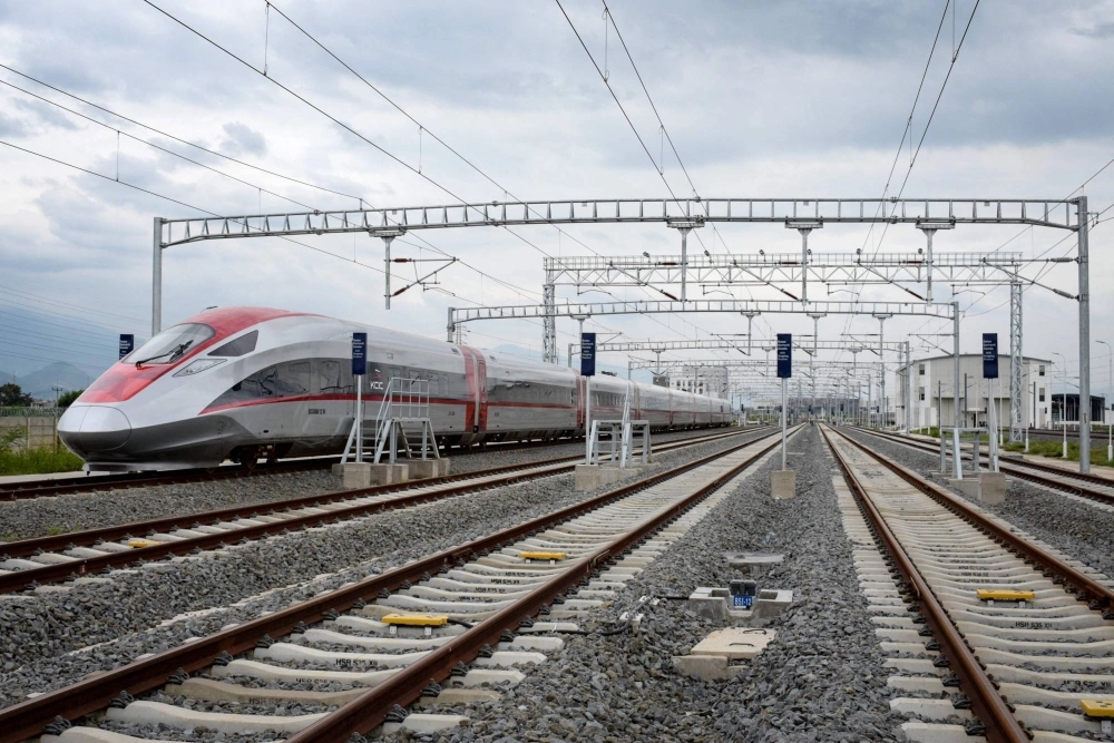The Jakarta-Bandung high-speed train is the first of its kind in Southeast Asia, even faster than the shinkansen. However, demand for the new railway service remains lacking. The Jakarta-Bandung high-speed train is the first of its kind in Southeast Asia, even faster than the shinkansen. However, demand for the new railway service remains lacking.