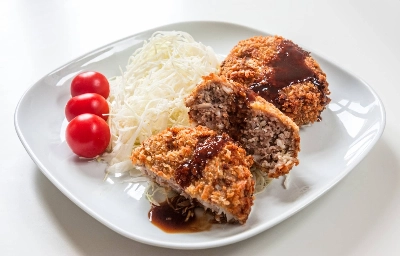 'Menchi katsu' are actually made with as much chopped vegetables as ground meat, so it’s a sneaky way to get some veggies into your childrens' diets. 'Menchi katsu' are actually made with as much chopped vegetables as ground meat, so it’s a sneaky way to get some veggies into your childrens' diets.