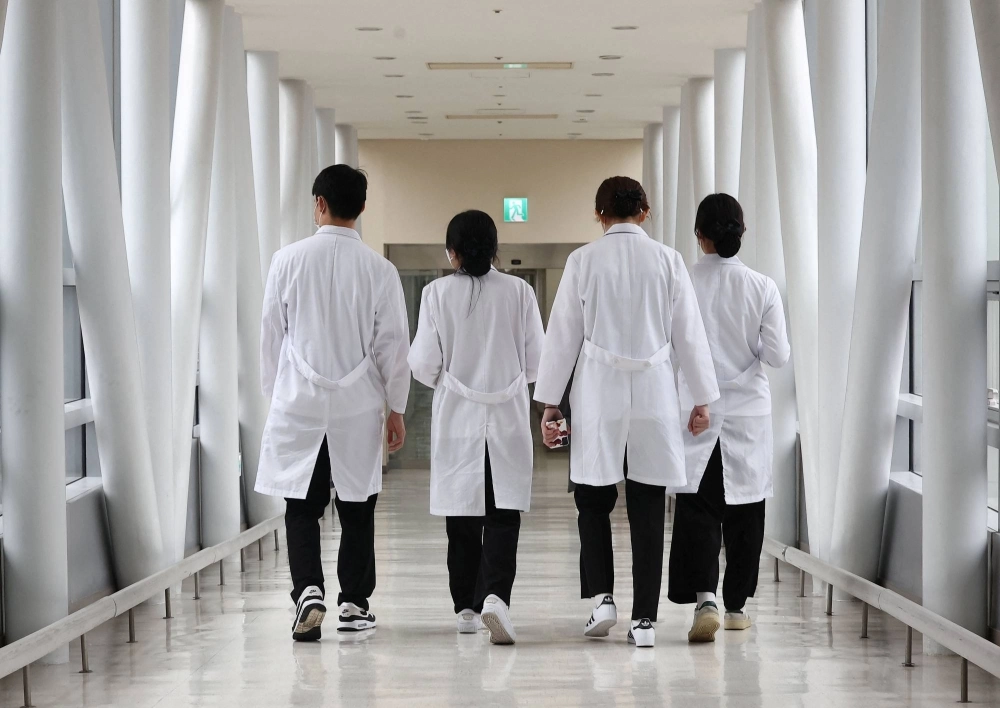 South Korea plans to increase the number of slots in university medical school programs by 2,000 from the current 3,058 next year to alleviate a shortage of doctors. South Korea plans to increase the number of slots in university medical school programs by 2,000 from the current 3,058 next year to alleviate a shortage of doctors.