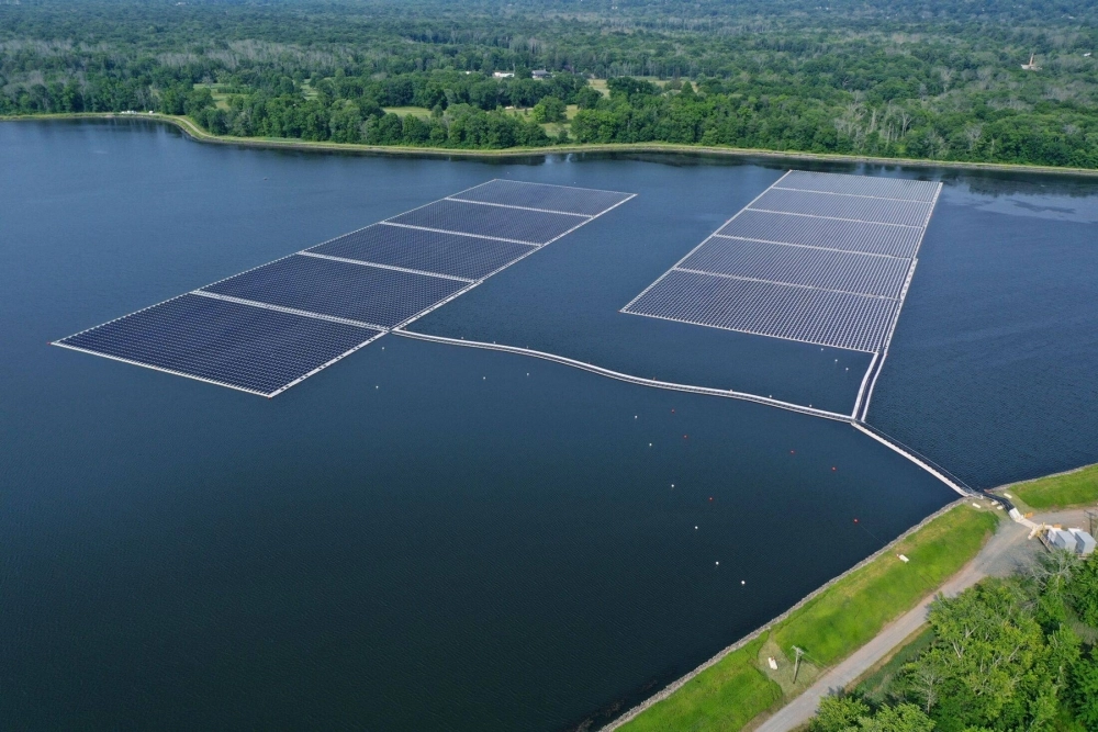 Floating solar panels at the Canoe Brook water treatment plant in Short Hills, New Jersey Floating solar panels at the Canoe Brook water treatment plant in Short Hills, New Jersey