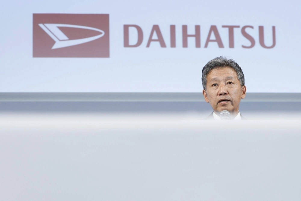 Daihatsu Motor President Masahiro Inoue speaks during a news conference in Tokyo on Monday. Daihatsu Motor President Masahiro Inoue speaks during a news conference in Tokyo on Monday.