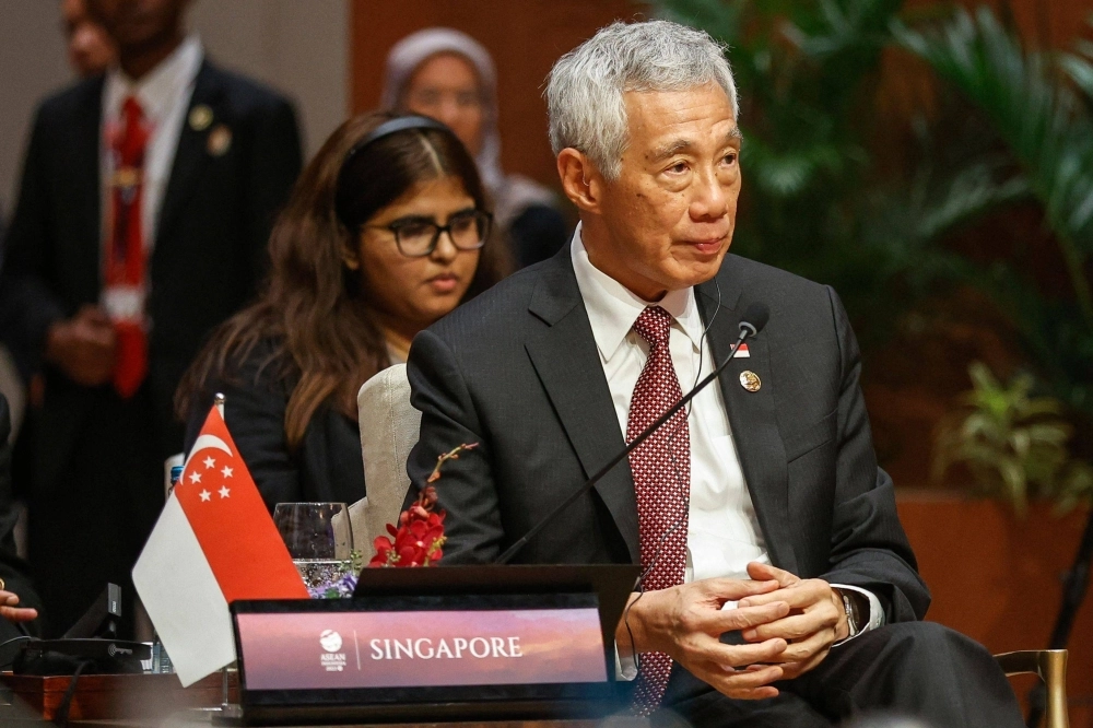 Lee Hsien Loong might not stray far from politics, having said previously that he will remain at the "new PM’s disposal” after the handover.  Lee Hsien Loong might not stray far from politics, having said previously that he will remain at the "new PM’s disposal” after the handover.