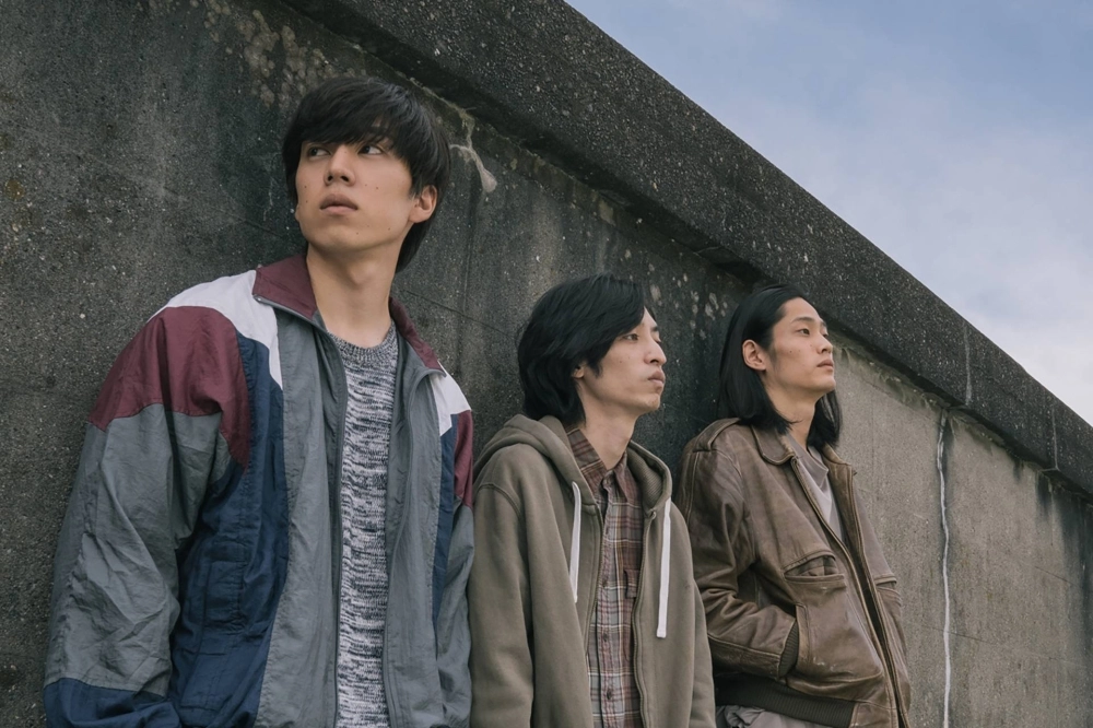 A trio of childhood friends (from left: Ryota Bando, Naoya Shimizu and Rion Takahashi) wonder about their future in Ryutaro Ninomiya’s “Wakamusha.” A trio of childhood friends (from left: Ryota Bando, Naoya Shimizu and Rion Takahashi) wonder about their future in Ryutaro Ninomiya’s “Wakamusha.”
