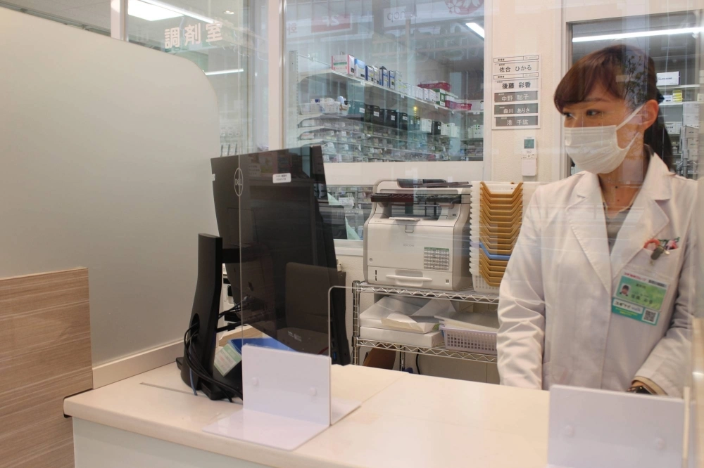 Many drugmakers that have entered the generic drug market are producing a wide range of medicine in small quantities, resulting in an inefficient system, the health ministry panel noted. Many drugmakers that have entered the generic drug market are producing a wide range of medicine in small quantities, resulting in an inefficient system, the health ministry panel noted.