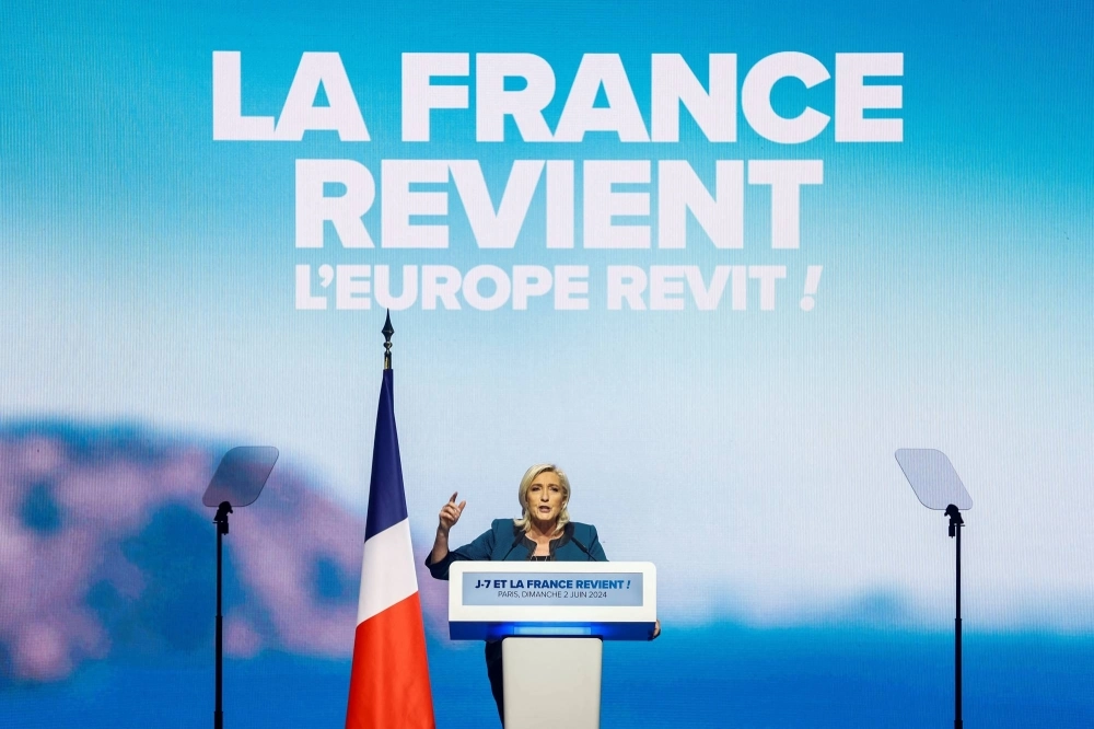 Despite mainstream media downplaying the significance, the rise of figures like France's Marine Le Pen and Italian Prime Minister Giorgia Meloni indicates a normalization of the radical right. Despite mainstream media downplaying the significance, the rise of figures like France's Marine Le Pen and Italian Prime Minister Giorgia Meloni indicates a normalization of the radical right.