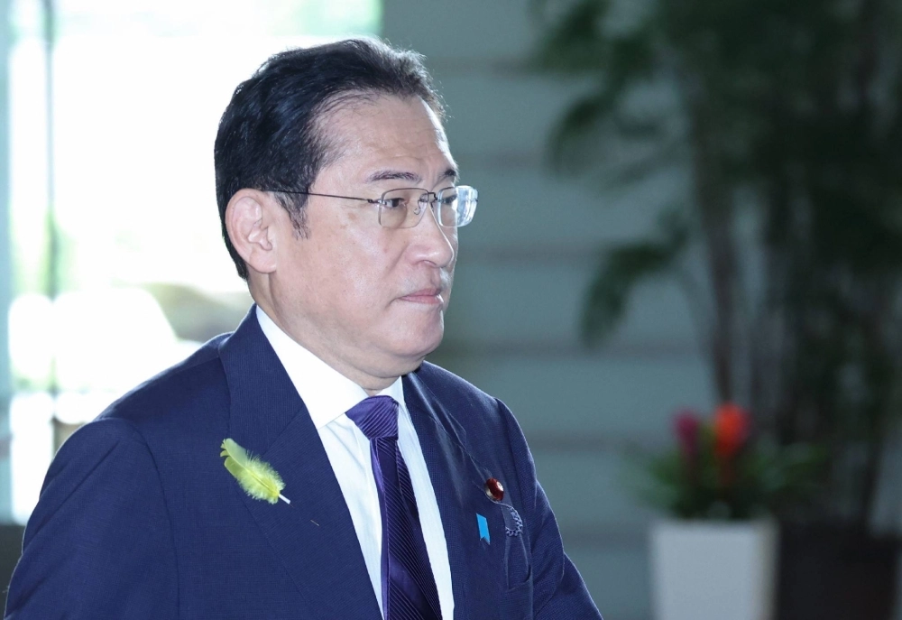 The Liberal Democratic Party's poor showing in Sunday's Tokyo Metropolitan Assembly by-elections likely won't have any decisive impact on the standing of Prime Minister Fumio Kishida. The Liberal Democratic Party's poor showing in Sunday's Tokyo Metropolitan Assembly by-elections likely won't have any decisive impact on the standing of Prime Minister Fumio Kishida.