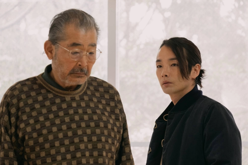 When the effects of dementia cause Yohji (left, Tatsuya Fuji) to spiral out of control, it becomes clear to his son (Mirai Moriyama) that he has been absent from his life in more ways than one in Kei Chikaura’s “Great Absence.” When the effects of dementia cause Yohji (left, Tatsuya Fuji) to spiral out of control, it becomes clear to his son (Mirai Moriyama) that he has been absent from his life in more ways than one in Kei Chikaura’s “Great Absence.”
