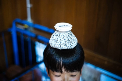 The students at Mitaka Municipal No. 7 Junior High School have access to various cooling devices for when they play sports.  The students at Mitaka Municipal No. 7 Junior High School have access to various cooling devices for when they play sports.