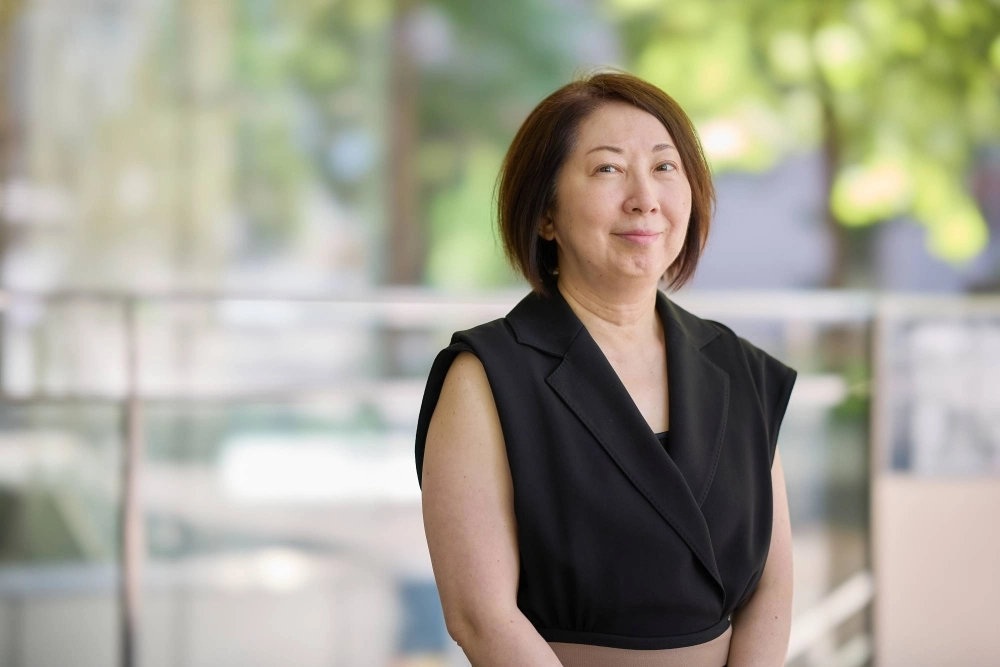 Tokiko Shimizu, a former Bank of Japan executive director, is known as someone who broke glass ceilings after becoming the first woman to take various senior management roles at the BOJ, including branch manager in 2010.  Tokiko Shimizu, a former Bank of Japan executive director, is known as someone who broke glass ceilings after becoming the first woman to take various senior management roles at the BOJ, including branch manager in 2010.