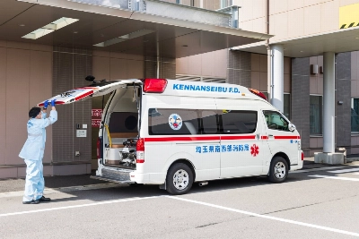 An ambulance is parked at the entrance of the emergency room of Saitama Hospital in Wako, Saitama Prefecture, on July 24. An ambulance is parked at the entrance of the emergency room of Saitama Hospital in Wako, Saitama Prefecture, on July 24.