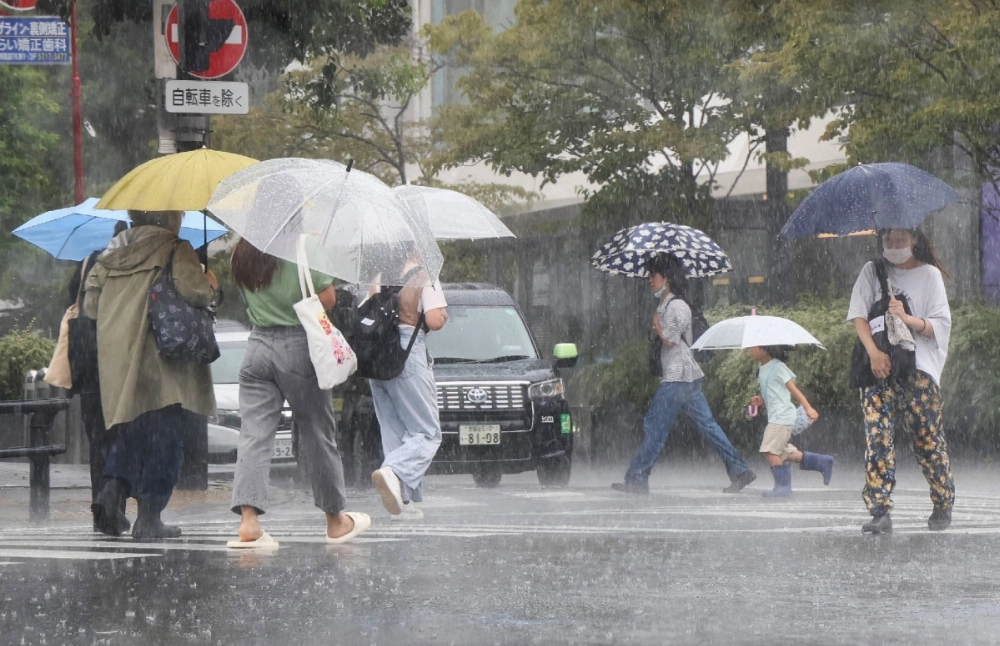 Torrential rain in Tokyo's Setagaya Ward on Friday as Shanshan brought heavy precipitation to the capital. Torrential rain in Tokyo's Setagaya Ward on Friday as Shanshan brought heavy precipitation to the capital.