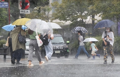 Torrential rain in Tokyo's Setagaya Ward on Friday as Shanshan brought heavy precipitation to the capital. Torrential rain in Tokyo's Setagaya Ward on Friday as Shanshan brought heavy precipitation to the capital.