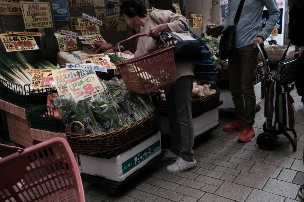 Japan's household spending rose less than expected in July as consumers remained wary of loosening their purse strings in the face of higher prices. Japan's household spending rose less than expected in July as consumers remained wary of loosening their purse strings in the face of higher prices.