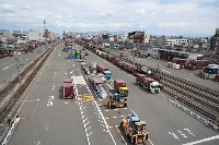 Japan Freight Raiway's Kudara freight terminal in the city of Osaka | Jiji
