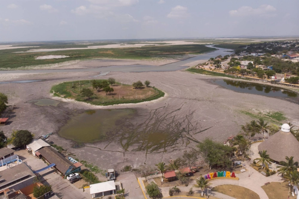 The Champayan Lagoon in Altamira, Tamaulipas, Mexico. A new report finds that nearly 3 billion people and more than half of the world’s food production are in areas experiencing a worsening water shortage. The Champayan Lagoon in Altamira, Tamaulipas, Mexico. A new report finds that nearly 3 billion people and more than half of the world’s food production are in areas experiencing a worsening water shortage.