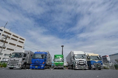 Trucks are parked at a convenience store truck stop used by long-distance drivers, in the city of Kawasaki, Kanagawa Prefecture in September. Trucks are parked at a convenience store truck stop used by long-distance drivers, in the city of Kawasaki, Kanagawa Prefecture in September.