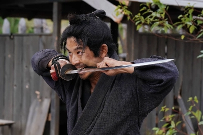 An idealistic samurai (Taiga Nakano) leads a motley gang of felons on a suicide mission to defend a fortress during the 1868-69 Boshin War. An idealistic samurai (Taiga Nakano) leads a motley gang of felons on a suicide mission to defend a fortress during the 1868-69 Boshin War.