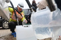 Water supply support is provided in January in areas affected by the Noto Peninsula earthquake in Ishikawa Prefecture, where residents are facing water outages. | Jiji