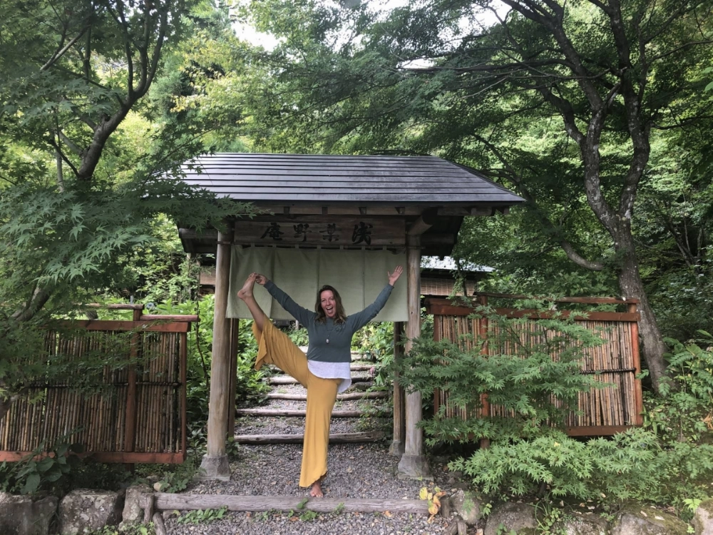 After almost a decade of traveling around the world, a working holiday during the 2019 ski season in Nozawa Onsen was to be Rowie Geraerts’ last hurrah before she settled down in Australia. After almost a decade of traveling around the world, a working holiday during the 2019 ski season in Nozawa Onsen was to be Rowie Geraerts’ last hurrah before she settled down in Australia.
