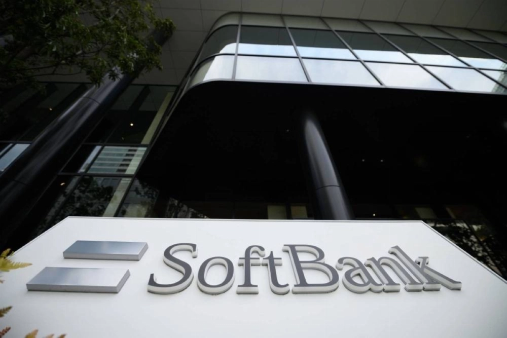 SoftBank is unhappy that Moody's continues to issue ratings on the company. SoftBank is unhappy that Moody's continues to issue ratings on the company.