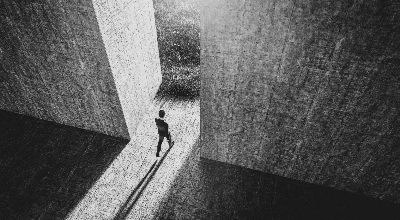 Jay Rubin’s new translation of Haruki Murakami’s “End of the World and Hard-Boiled Wonderland,” in part set in a walled city where inhabitants’ shadows are forcibly removed, speaks to the author’s quirky, exhaustive attention to detail when rendering his imaginative world on the page. Jay Rubin’s new translation of Haruki Murakami’s “End of the World and Hard-Boiled Wonderland,” in part set in a walled city where inhabitants’ shadows are forcibly removed, speaks to the author’s quirky, exhaustive attention to detail when rendering his imaginative world on the page.